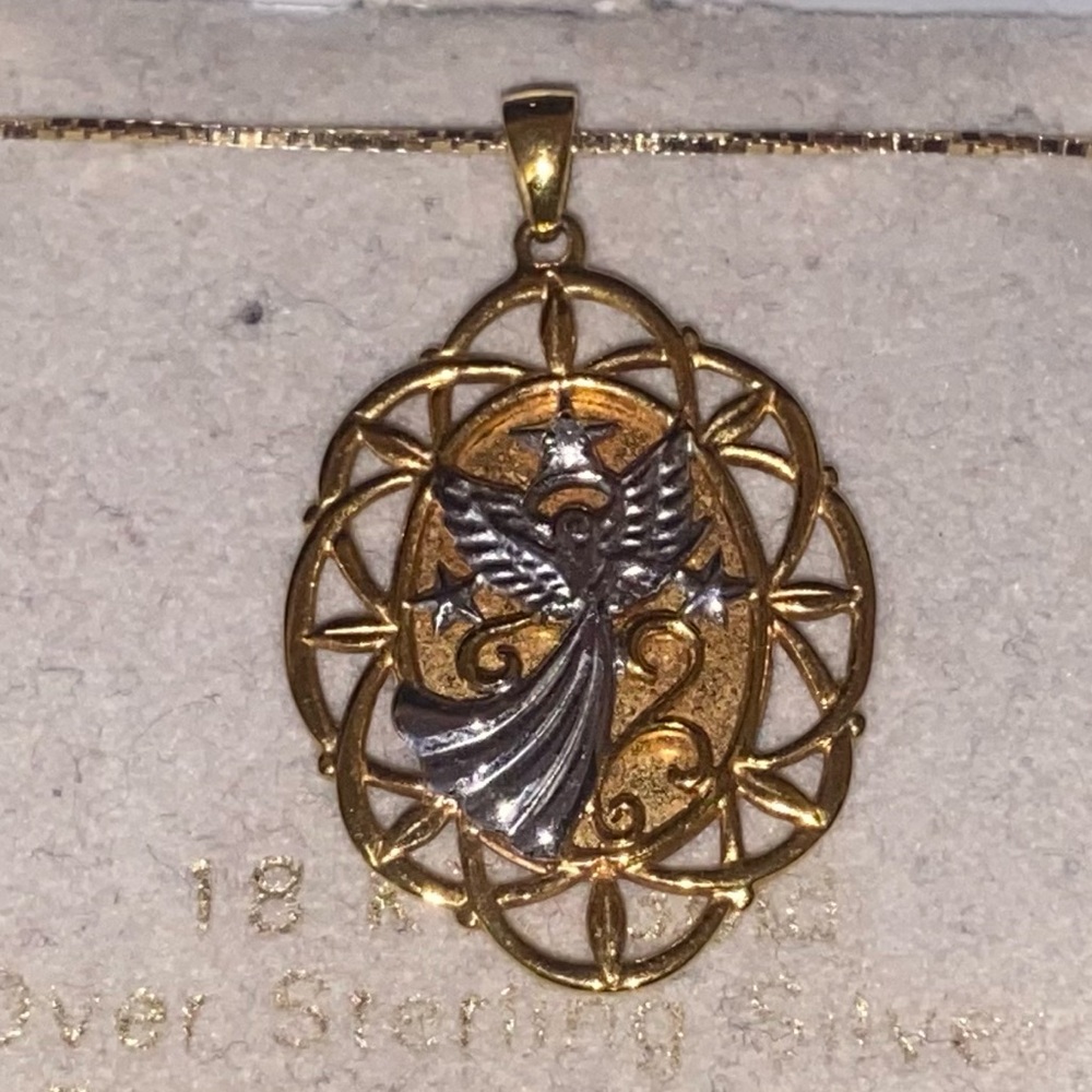 18 karat necklace